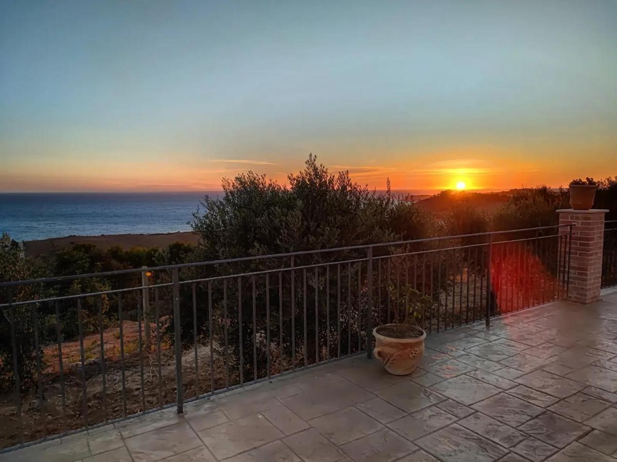 Il Casale Di Bovo Marina Villa Montallegro Eksteriør billede